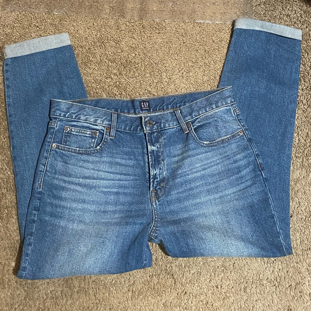 Gap 1969 Girlfriend Jeans